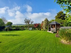 Garden and timber gazebo- click for photo gallery